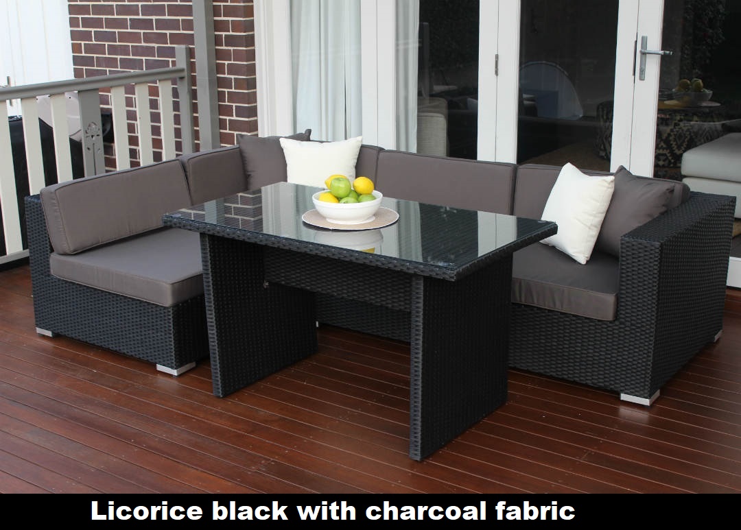 Lounge dining set discount wicker